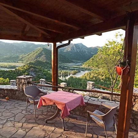Village House - Novak Rijecani Rijeka Crnojevica Bagian luar foto